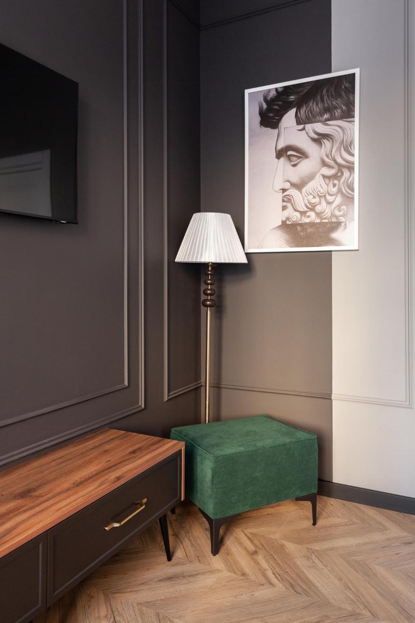 Leogrand Vip On Svobody Avenue 43 Daire Lviv Dış mekan fotoğraf